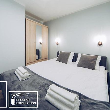 Apartamento M7 Main Square With Free Parking Friends Escape Cracovia Exterior foto