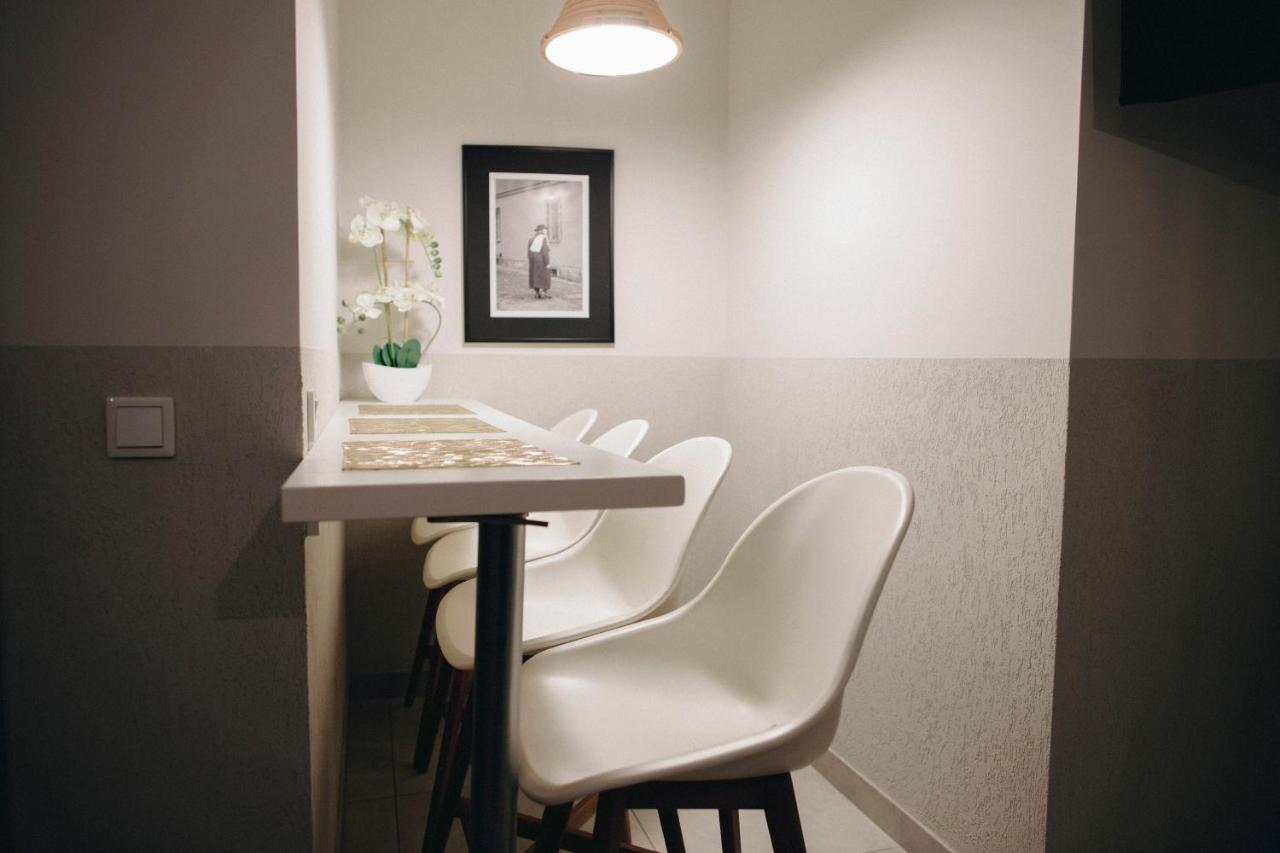Apartamento M7 Main Square With Free Parking Friends Escape Cracovia Exterior foto