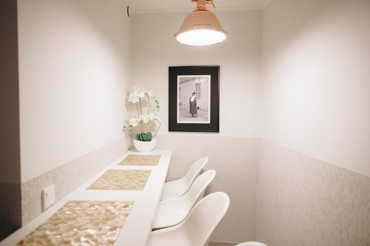Apartamento M7 Main Square With Free Parking Friends Escape Cracovia Exterior foto